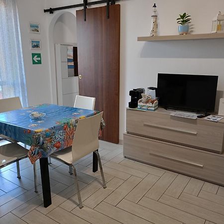 Casa Vacanza Indaco ฟิวมิชีโน ภายนอก รูปภาพ