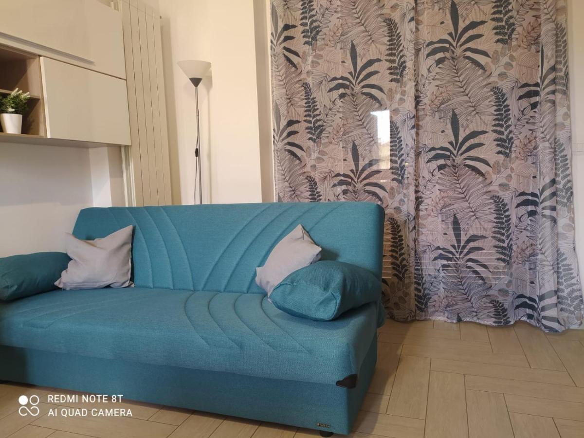 Casa Vacanza Indaco ฟิวมิชีโน ภายนอก รูปภาพ
