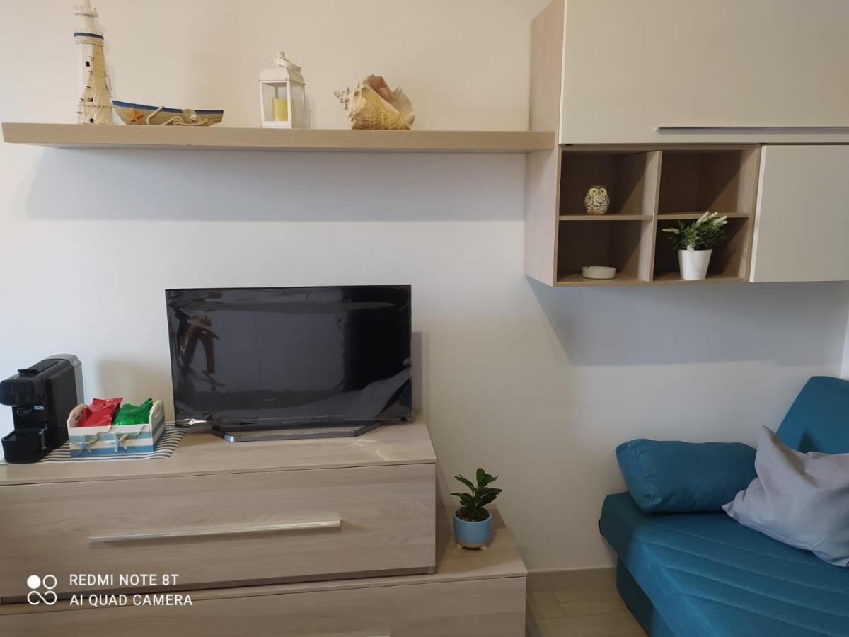 Casa Vacanza Indaco ฟิวมิชีโน ภายนอก รูปภาพ